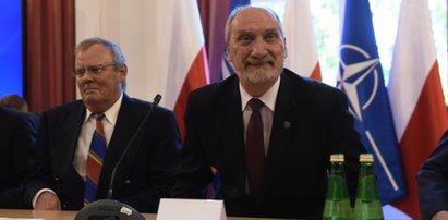 Macierewicz pokazuje nowe dowody w sprawie Smoleńska