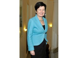 Gronkiewicz-Waltz o pomniku światła: Nazistowski pomysł