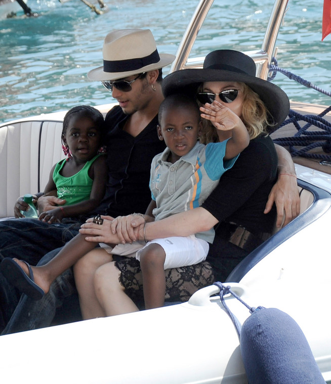 Madonna i adoptowani Mercy i David na wakacjach