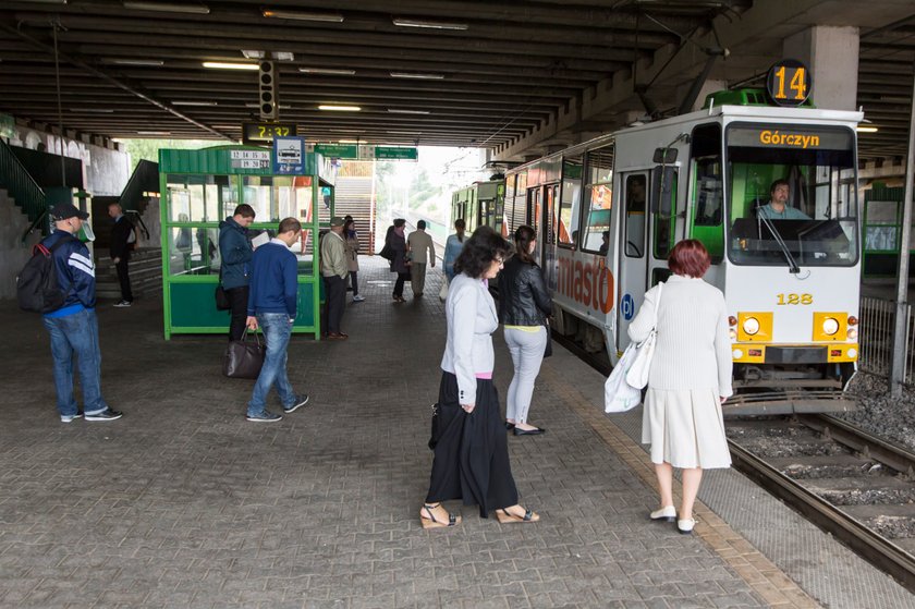 Przez letni rozkład będzie mniej tramwajów i autobusów