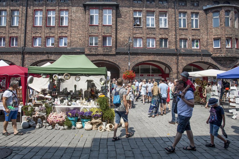 Katowice. Jarmark na Nikiszowcu z okazji św. Anny