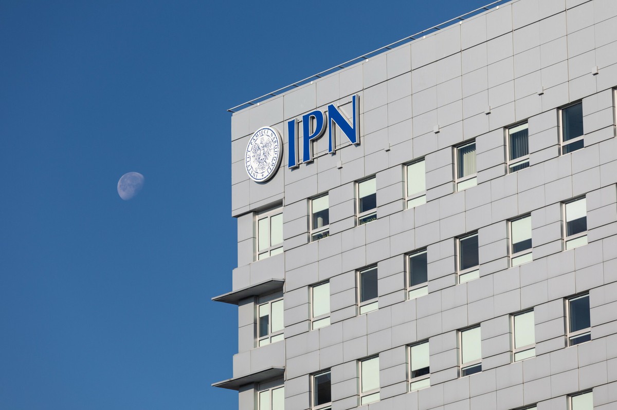 Kto wypełni wakat po Karolu Nawrockim? Szykuje się gigantyczny problem