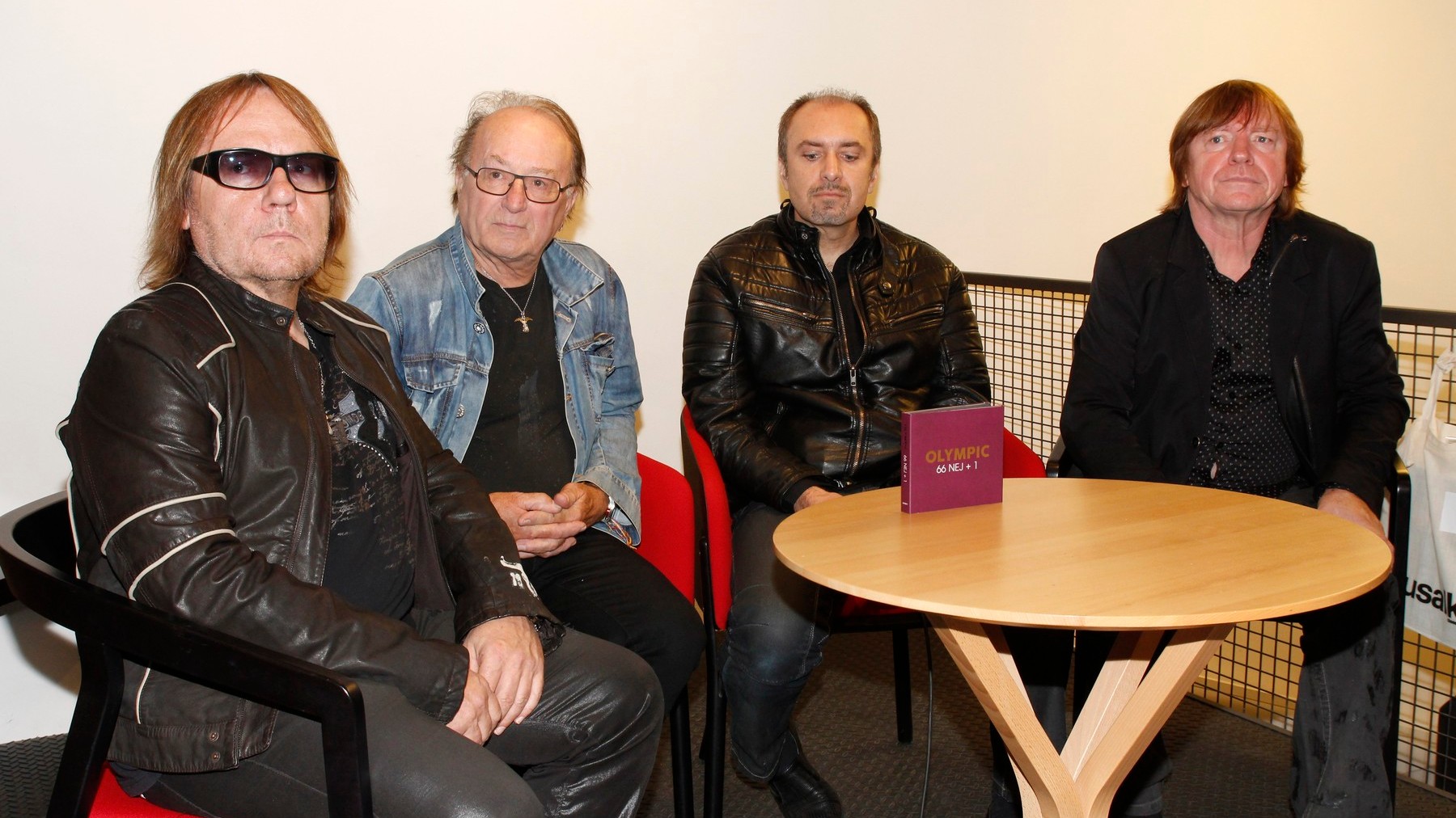 Členovia českej skupiny Olympic - Jiří Valenta, Petr Janda, Martin Vajgl a Milan Broum.