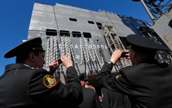 Sankcje sankcjami, a Francja i tak sprzeda Rosji okręty Mistral