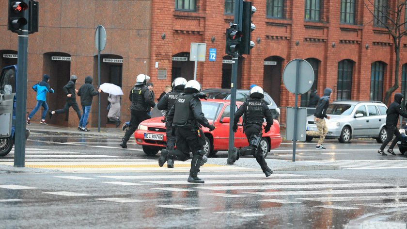 Zamieszki w Łodzi. Policja zatrzymała 24 osoby