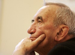 Mazowiecki: IPN jest stronniczy