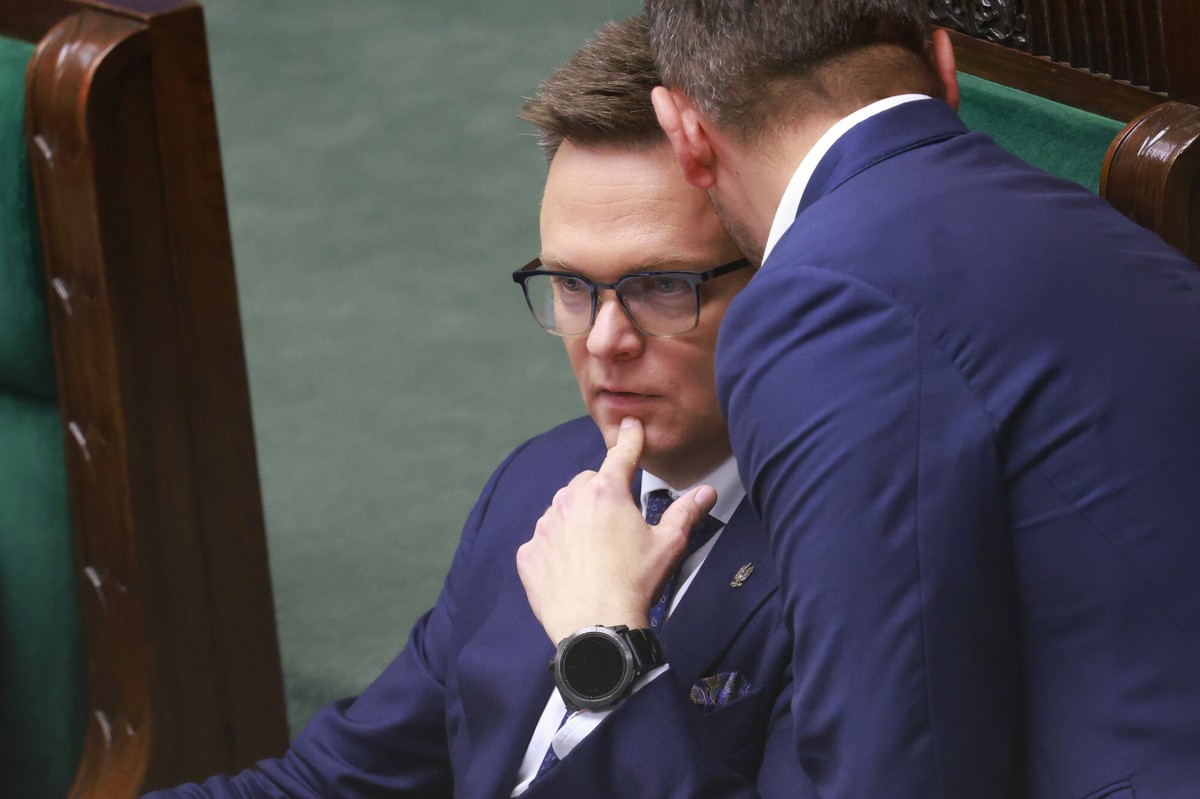 Kolejny cios dla Szymona Hołowni. Polacy wyjątkowo zgodni [SONDAŻ]