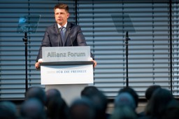 Petru: Musimy pokazać dobre rozwiązania, hasła anty PiS nie zadziałają