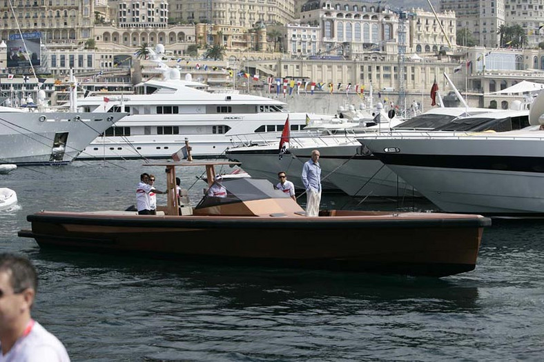 Grand Prix Monaco 2007: dziewczyny, gwiazdy filmu i F1 fotografował Jiří Křenek