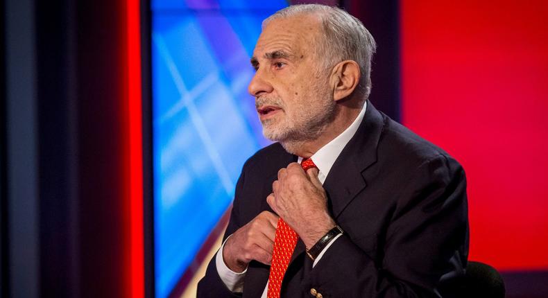 FILE PHOTO: Billionaire activist-investor Carl Icahn gives an interview on FOX Business Network's Neil Cavuto show in New York February 11, 2014.  REUTERS/Brendan McDermid/File Photo
