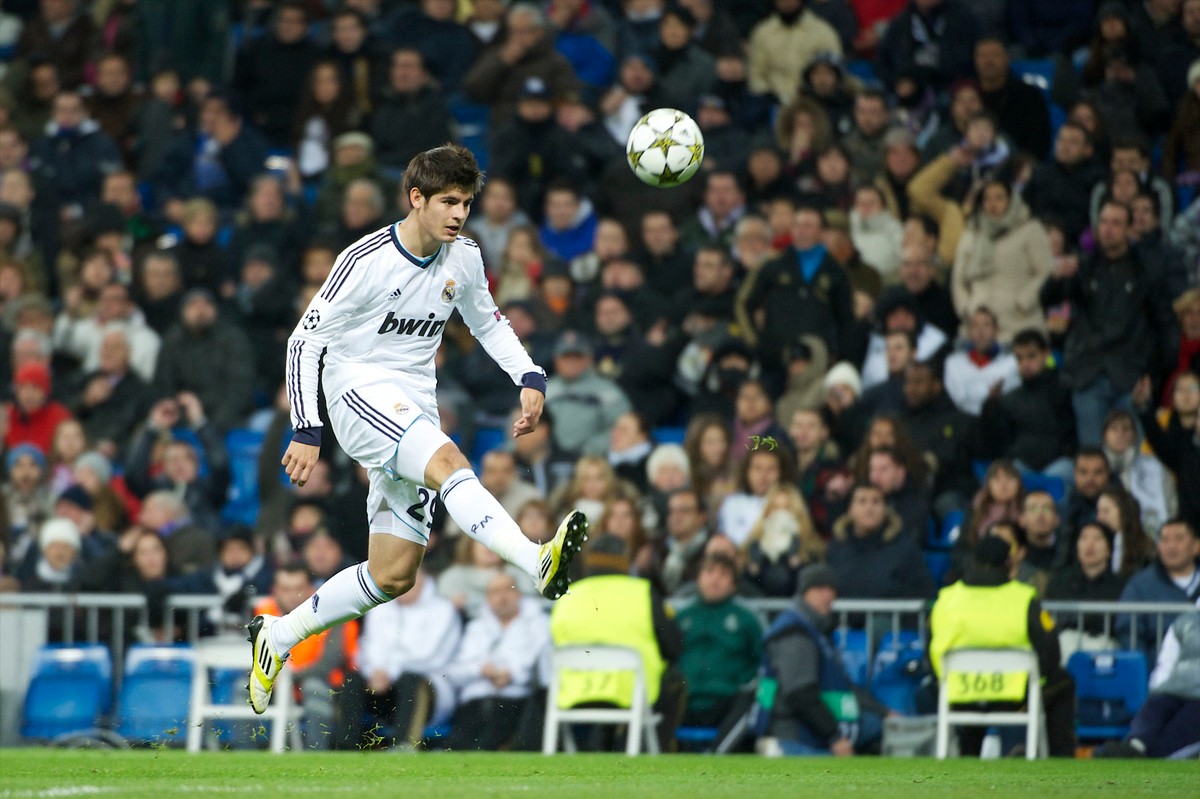 Liga hiszpańska: Real wygrał derby. Ramos wyleciał z boiska. WIDEO