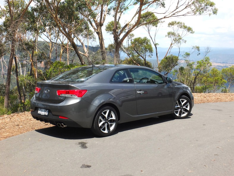 Kia Cerato Koup: jak jeździ australijska Kia