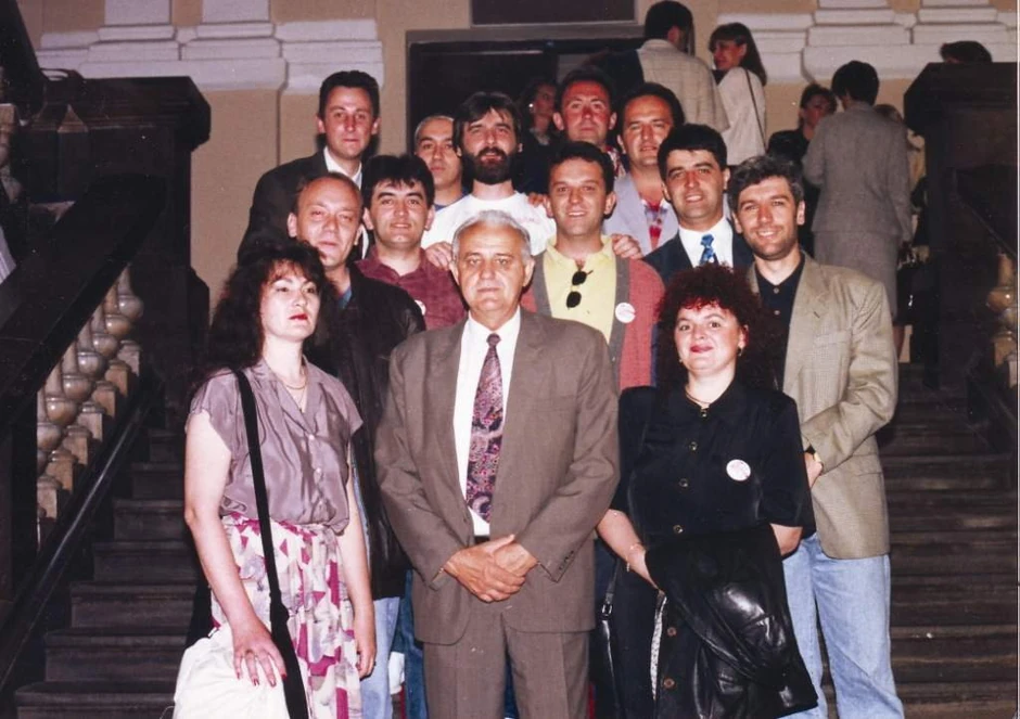 Ovi Valjevci 30 godina istrajavaju u svojevrsnom generacijskom okupljanju, za razliku od drugih nekadašnjih srednjoškolaca koji školske drugove sreću na svakih pet godina obeležavanja mature