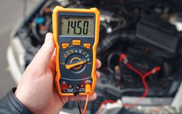 jak odpalić samochód na mrozie? oto najlepsza metoda