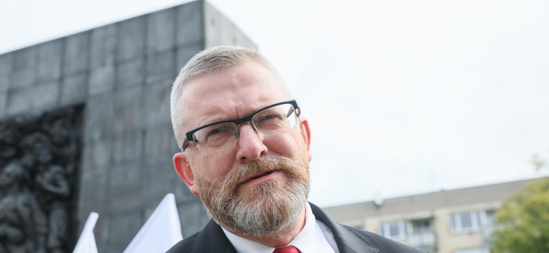 Najnowszy sondaż. Grzegorz Braun rośnie w siłę, znalazłby się w Sejmie