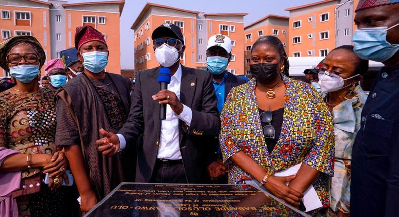 Governor Babajide Sanwo-Olu at the inauguration of the 132 LagosHOMS at Iponri, Surulere which he named after former Governor Babatunde Raji Fashola, SAN. []