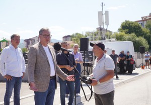 Aleksandar Vučić, u okviru posete Topličkom okrugu, obilazi završne radove na vrtiću "Čarolija" u Prokuplju