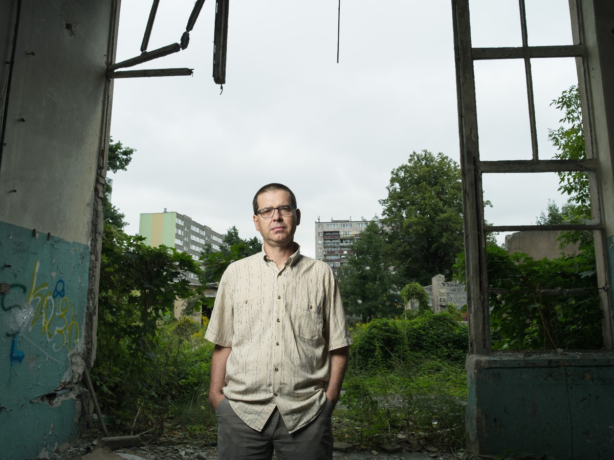 dr Andrzej Zawistowski wykładowca w Szkole Głównej Handlowej w Warszawie. W latach 2012–2016 dyrektor Biura Edukacji Publicznej IPNi