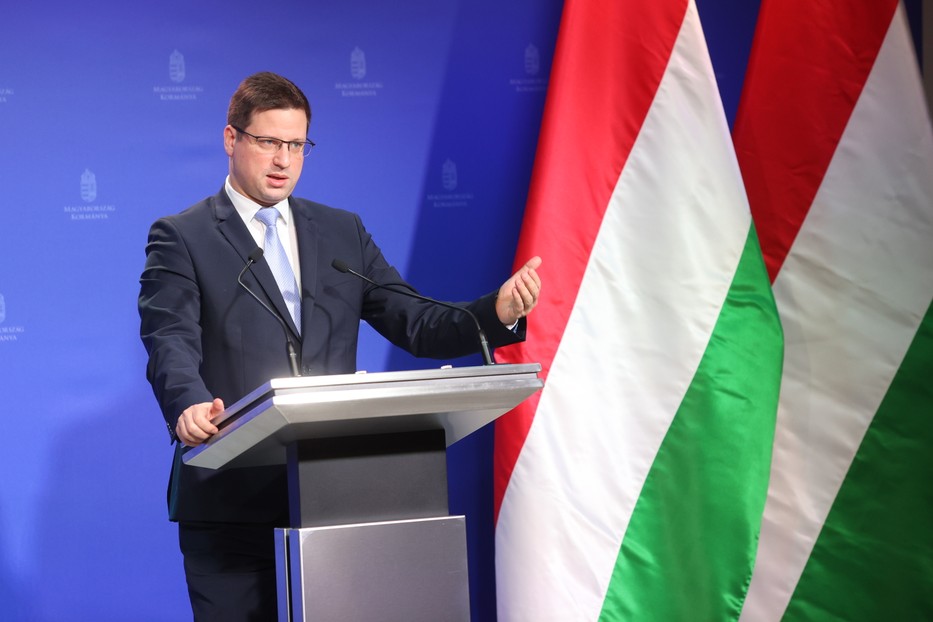 Gulyás Gergely a kormányinfón mondta el, hogy mi a terve a kormánynak a Bosnyák térrel / Fotó: Varga Imre