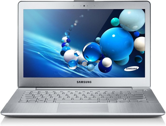 <b>Samsung SERIES 7 (NP730U3E-S02PL)</b>
<br>
<br>Ekran: 13,3