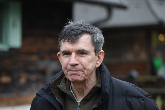 EVO KOLIKA JE PENZIJA SLAVKA ŠTIMCA Svakog meseca mu na račun leže ova suma: I ovaj kolega prima istu sumu