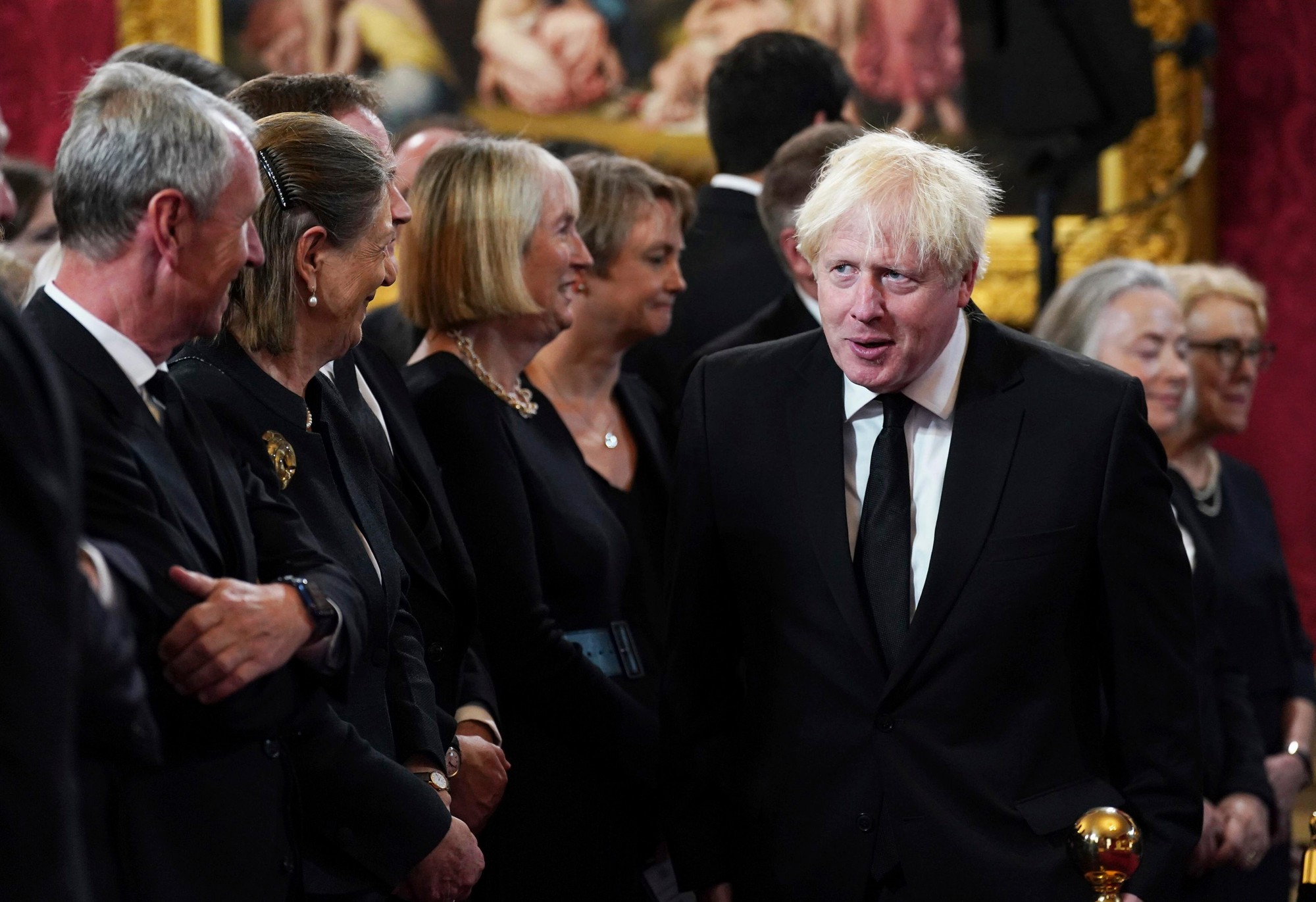 Britská premiérka Liz Trussová a vysokopostavení členovia vlády v sobotu popoludní zložili prísahu vernosti novému britskému kráľovi Karolovi III. 