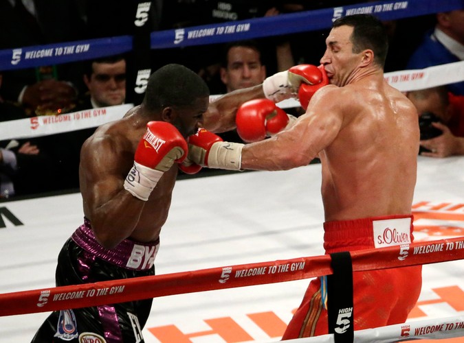 Władimir Kliczko obronił mistrzowski tytuł