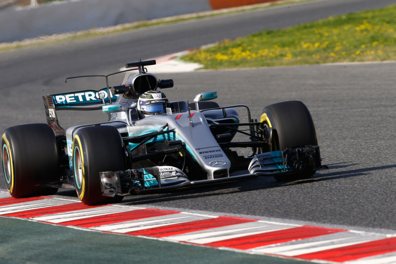 Mercedes F1 W08 EQ Power+