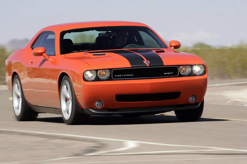 Chicago 2008: Dodge Challenger SRT8 w akcji (video)