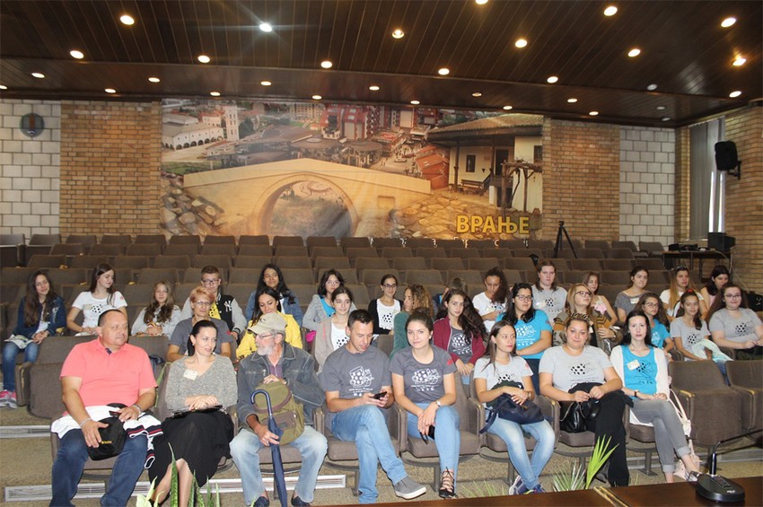 Učesnici festivala u Vranju