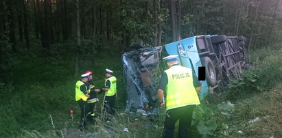 Autobus w rowie, dziesiątki rannych dzieci. Kierowca niewinny