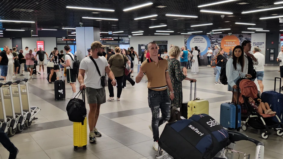 Vojaž i Gudelj na aerodromu