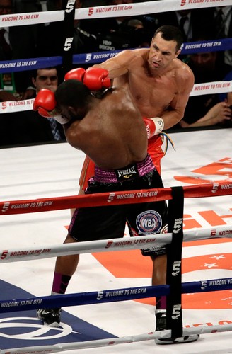 Władimir Kliczko obronił mistrzowski tytuł