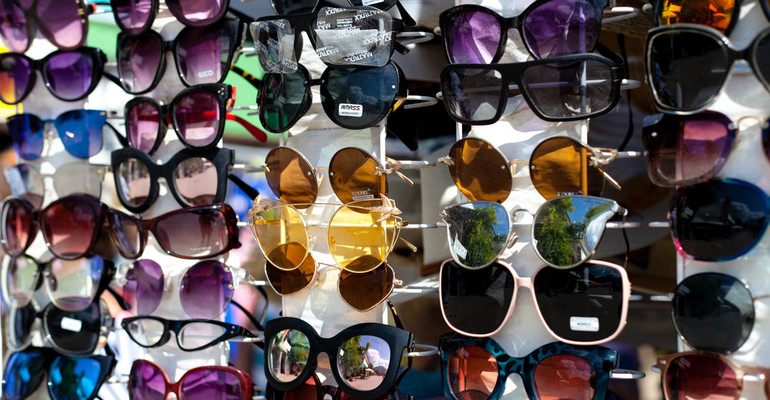 Jak wybrać dobre okulary przeciwsłoneczne?