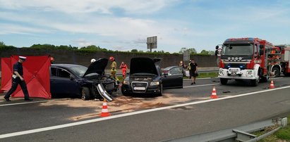 Karambol na A4. Nie żyje jedna osoba