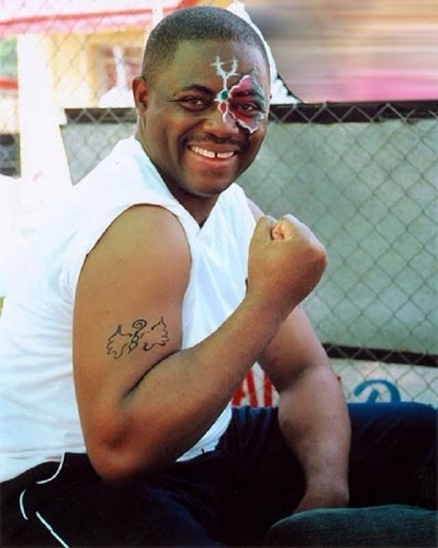 Femi Fani-Kayode shows off his biceps (The Nation)