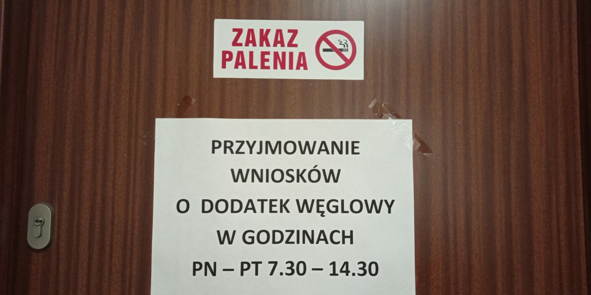 Wkrótce gminy będą mogły wreszcie wypłacać pierwsze dodatki węglowe.