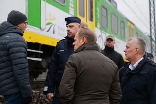 Dywersja na torach: eksplozja zniszczyła torowisko w miejscowości Mika