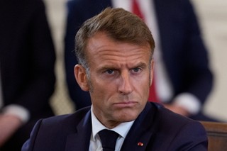 Macron wzywa USA do zaostrzenia sankcji wobec Rosji, jeśli rozmowy pokojowe zawiodą