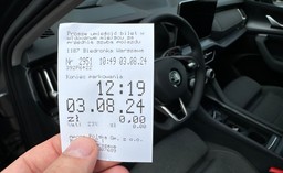 Czy opłacony parking jest z PIT?