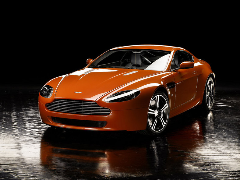 Aston Martin V8 Vantage N400 Roadster – tylko dla 240 wybranych