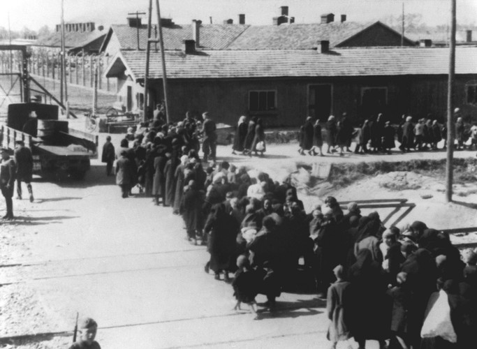 KL Auschwitz. Archiwalne ZDJĘCIA z czasów wojny