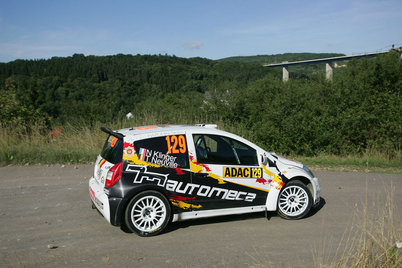 Rajd Niemiec 2010: Loeb liderem, Kościuszko na łące (1. etap, fot. Rallyworld©Willy Weyens)