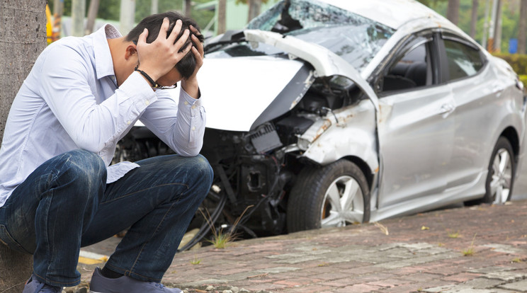 Nem csak a baleset sérültjének, de minden arra járó autónak fájhat a feje (illusztráció) / Fotó: Northfoto