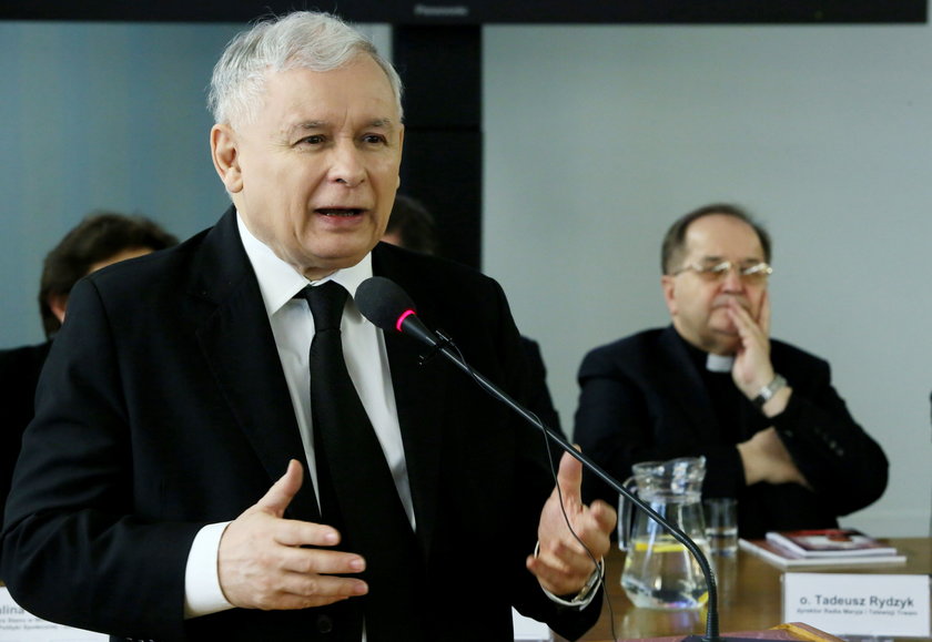 Jarosław Kaczyński chce osłabić ojca Tadeusza Rydzyka?