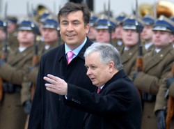 Kaczyński poleci bronić Gruzji
