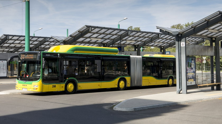 Tychy. Brak bezpośrednich połączeń autobusowych z klinikami w Katowicach 