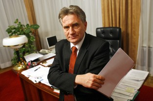 Piotr Woźniak: To on będzie rządził łupkami w Polsce - z uprawnieniami jak ABW