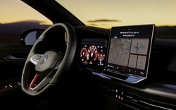 Oto Volkswagen Golf 2024. Zaskoczy wnętrzem i wyposażeniem