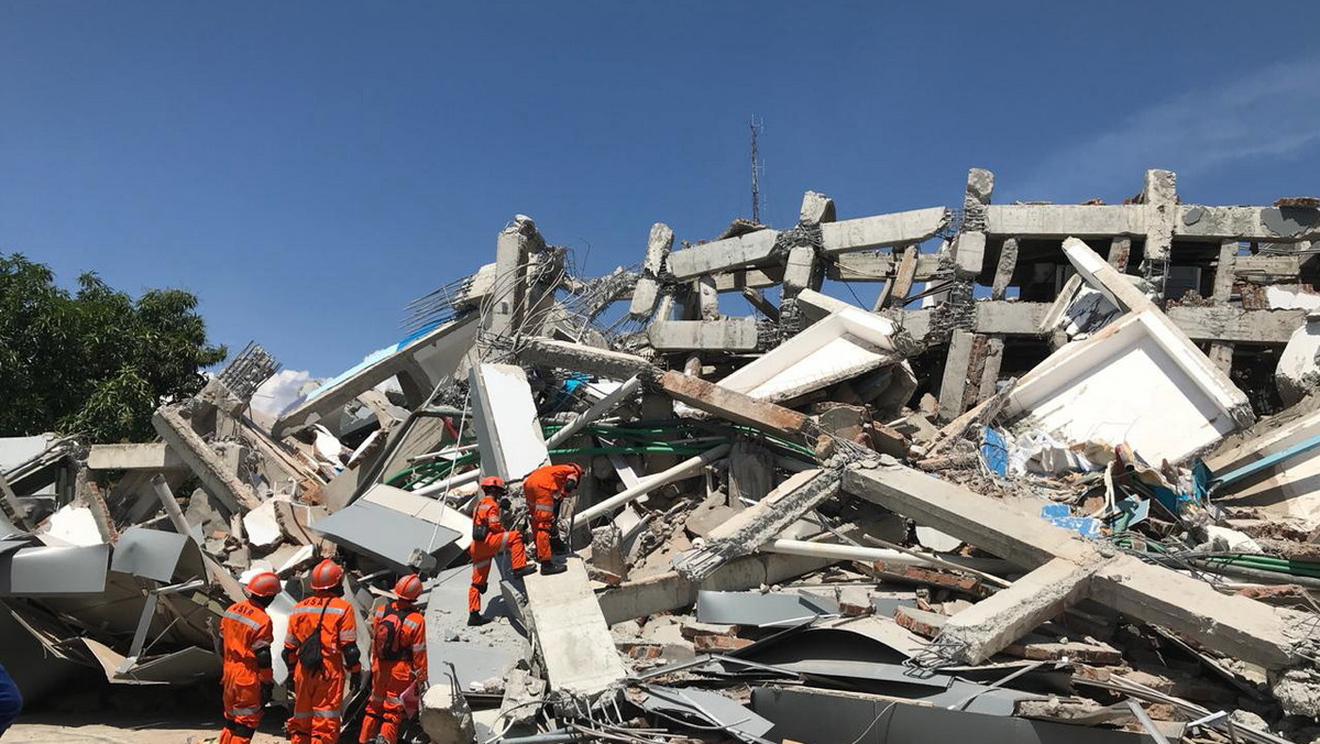 Trzęsienie ziemi w Indonezji. Nie ma zagrożenia tsunami